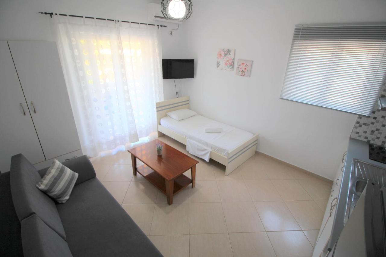 Gregory's Aparthotel Ksamil